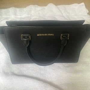 Micheal Kors medium Selma
